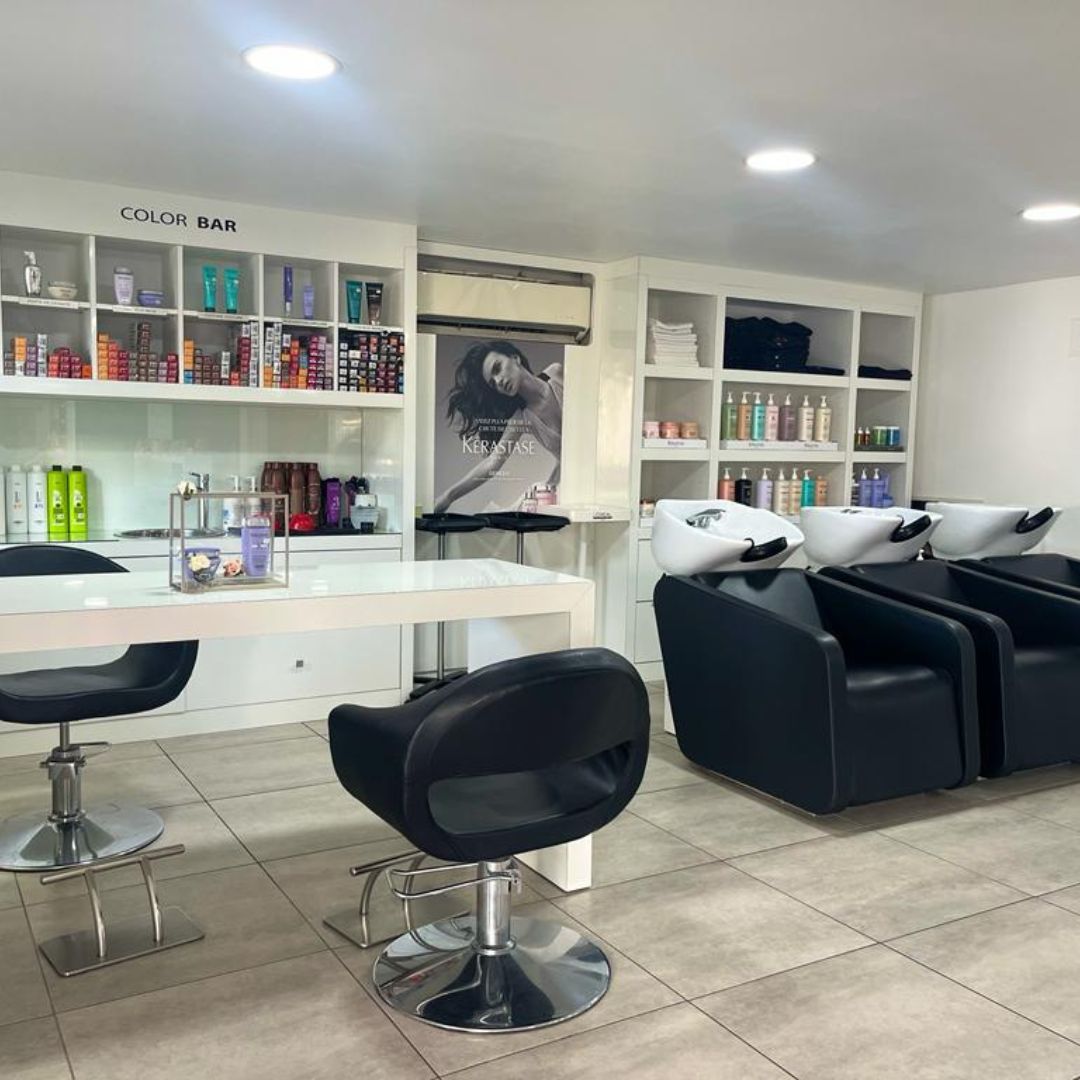 Espace coiffure et Color Bar - salon de coiffure Saint-Pierre Réunion