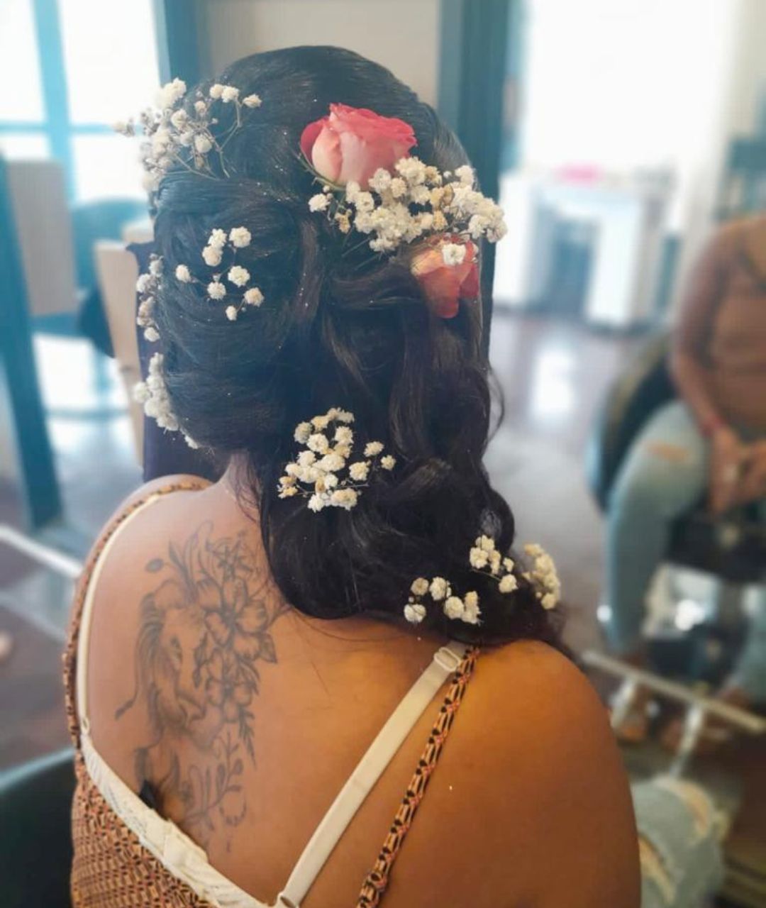Chignon mariage fleurs
